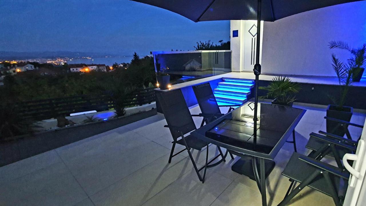 Jacuzzi Penthouse Apartment Matulji Exterior foto