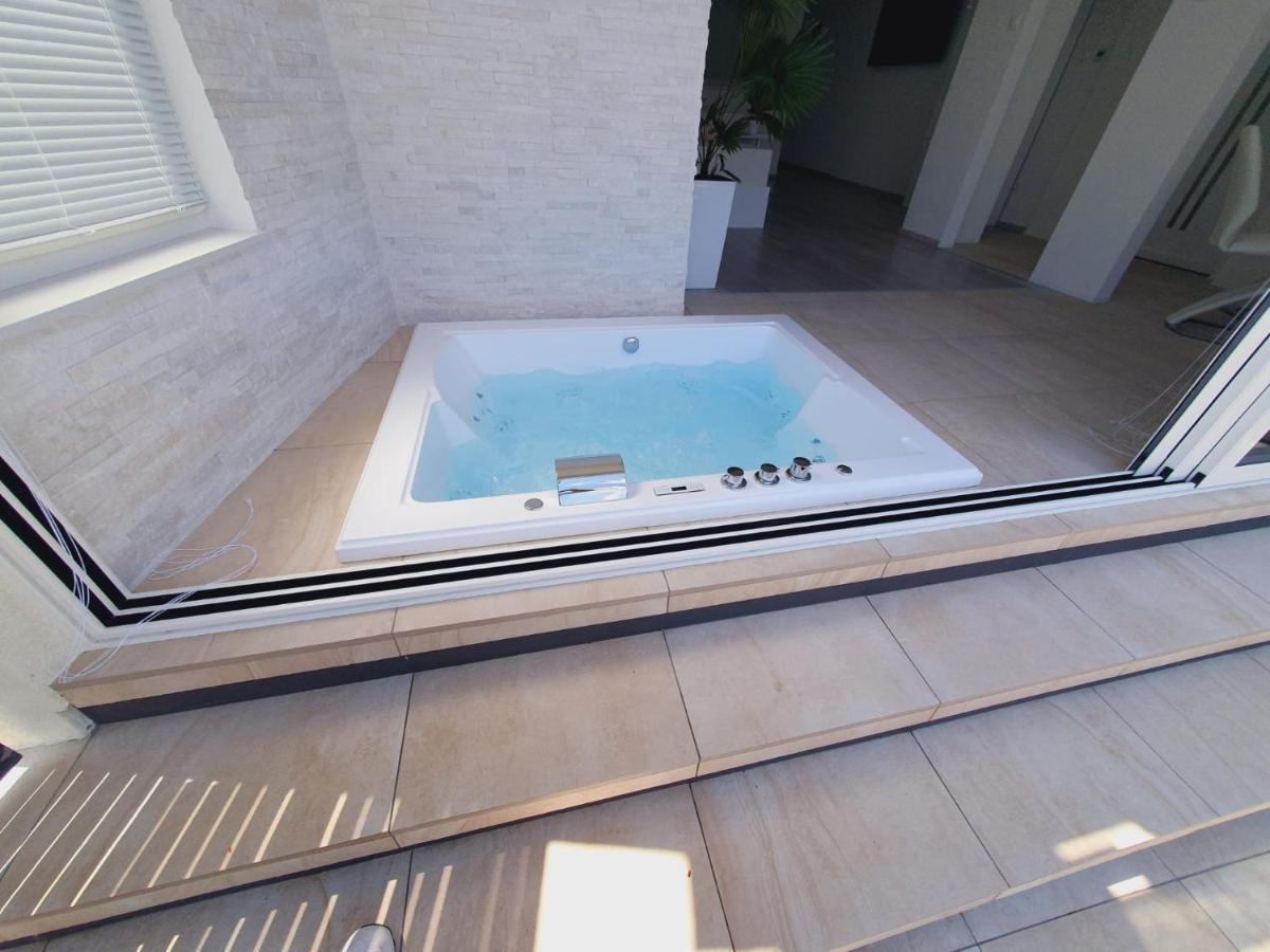Jacuzzi Penthouse Apartment Matulji Exterior foto