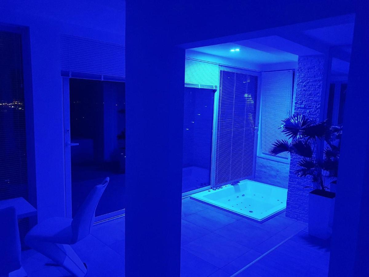 Jacuzzi Penthouse Apartment Matulji Exterior foto
